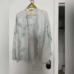 Woman’s Vintage America Long Sleeve Button Down Top